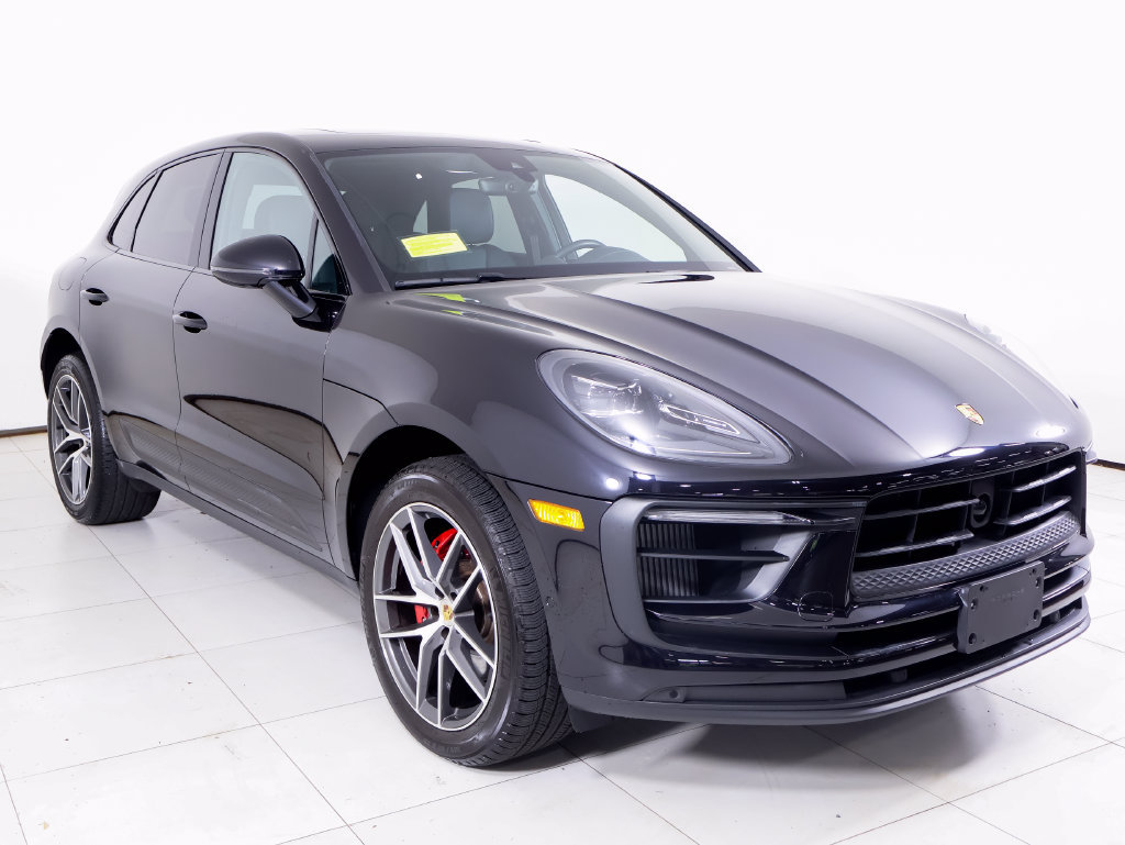 Certified 2023 Porsche Macan S AWD/4WD image 37
