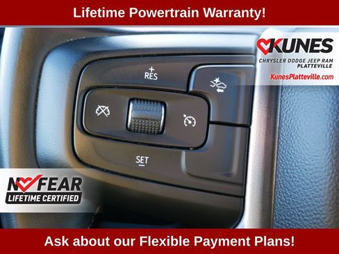 Used 2023 GMC Yukon SLE AWD/4WD image 32