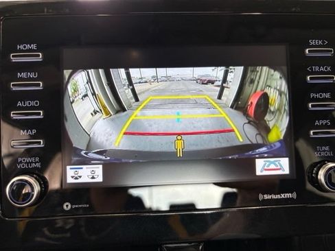 Used 2024 Toyota Camry SE w/ Cold Weather Package FWD image 18