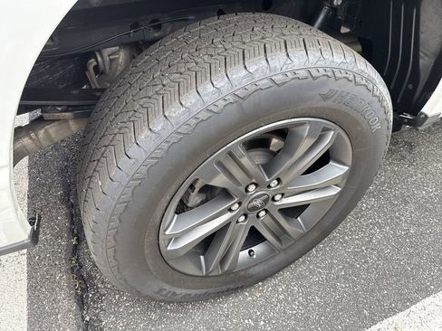 Used 2023 Ford F150 Lariat w/ Equipment Group 502A High AWD/4WD image 15
