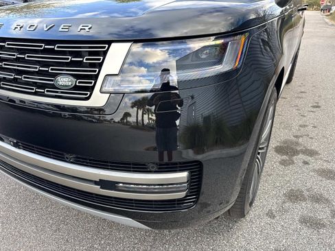 New 2026 Land Rover Range Rover Long Wheelbase SE image 9
