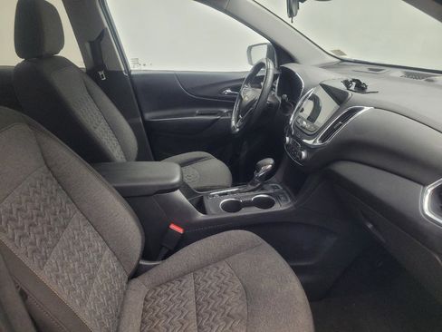 Used 2023 Chevrolet Equinox LT AWD/4WD image 21