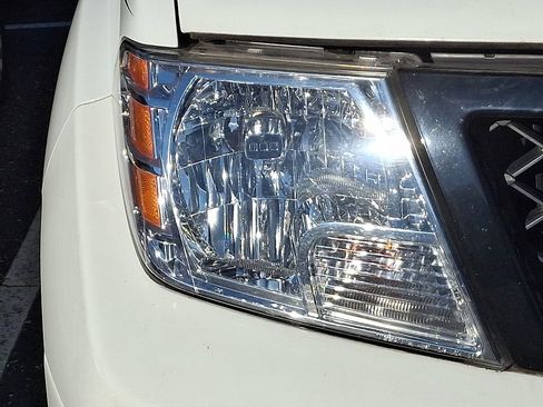 Used 2019 Nissan Frontier SV w/ Value Truck Package image 4