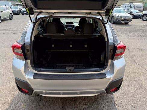Used 2021 Subaru Crosstrek 2.0i Premium image 8