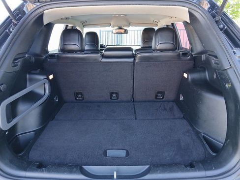 Used 2018 Jeep Cherokee Latitude Plus FWD image 21