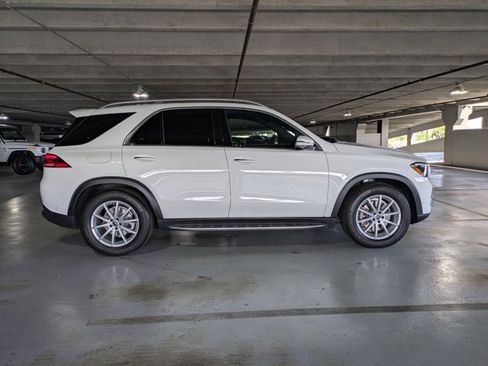 Used 2024 Mercedes-Benz GLE 350 4MATIC image 4