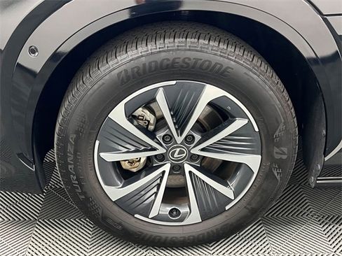 Certified 2023 Lexus RZ 450e Premium image 22