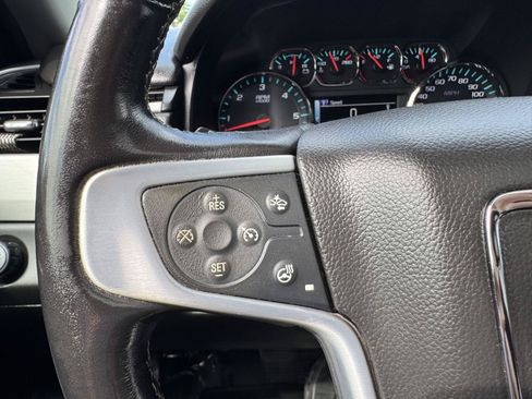 Used 2020 GMC Yukon XL SLT AWD/4WD image 24