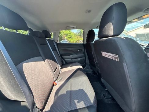 Used 2018 Mitsubishi Outlander Sport LE FWD image 22