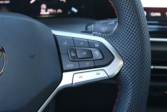 New 2026 Volkswagen GTI SE FWD image 21