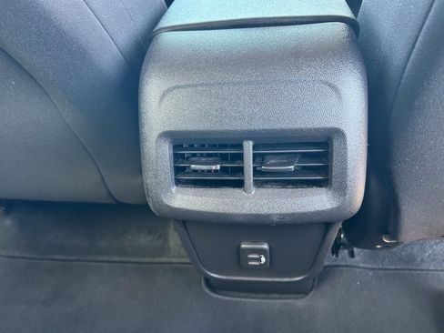 Certified 2024 Chevrolet Equinox LT AWD/4WD image 14