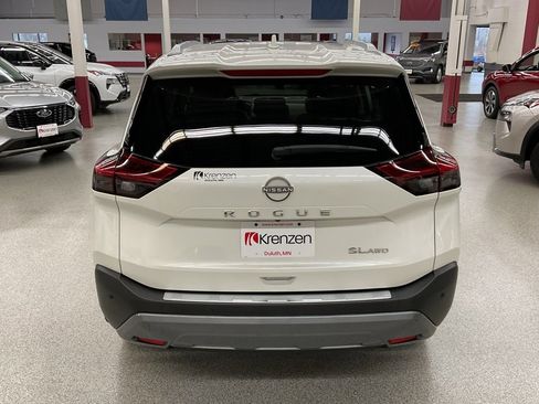 Used 2023 Nissan Rogue SL w/ SL Premium Package image 6