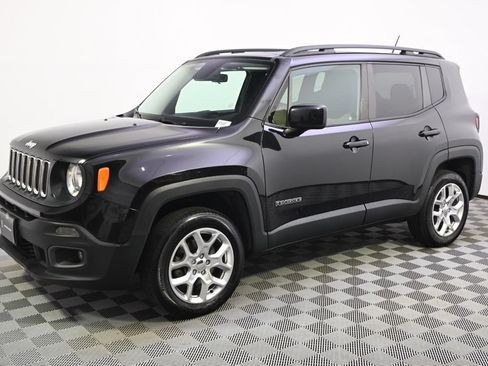 Used 2016 Jeep Renegade Latitude w/ Cold Weather Group AWD/4WD image 2
