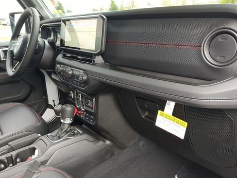 New 2026 Jeep Wrangler Unlimited Rubicon image 21