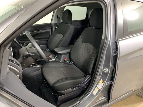 Used 2025 Mitsubishi Outlander Sport ES image 25