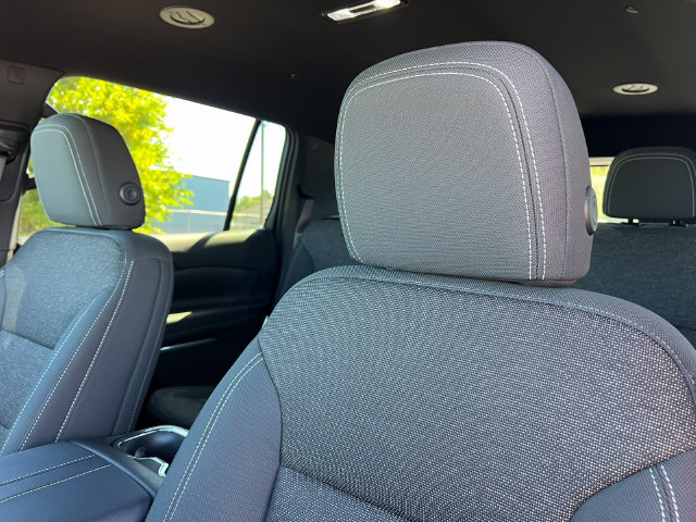 New 2026 Chevrolet Traverse LT w/ Driver Confidence Package AWD/4WD image 12