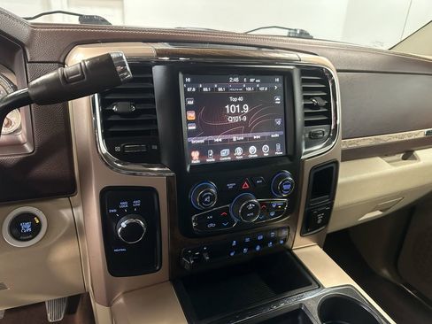 Used 2015 RAM 3500 Laramie Longhorn image 11