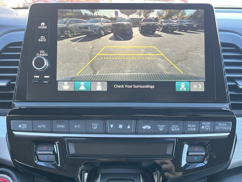 Certified 2025 Honda Odyssey EX-L image 4