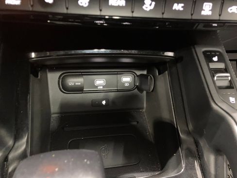 Used 2022 Kia Telluride SX image 37