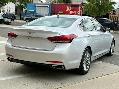 Used 2017 Genesis G80 3.8 AWD/4WD image 5