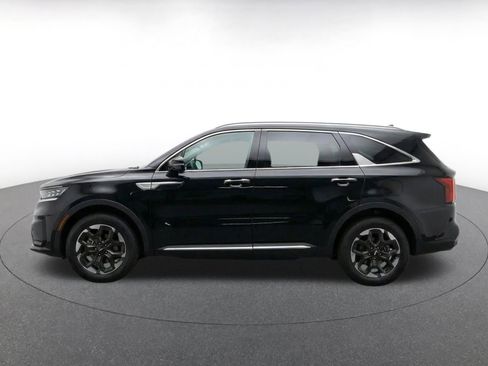 Used 2024 Kia Sorento S FWD image 4