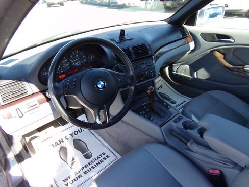Used 2004 BMW 325Ci Convertible RWD image 8