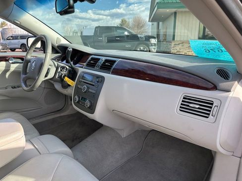 Used 2008 Buick Lucerne CXL w/ Driver Confidence Package image 28