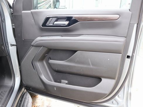New 2026 Chevrolet Tahoe LS w/ LPO, Dark Essentials Package AWD/4WD image 39