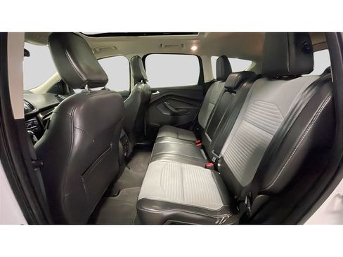 Used 2018 Ford Escape SE w/ SE Sport Appearance Package AWD/4WD image 16