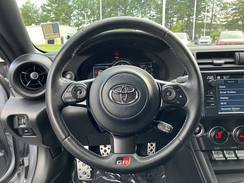 Used 2025 Toyota GR86 Premium w/ Performance Package RWD image 21