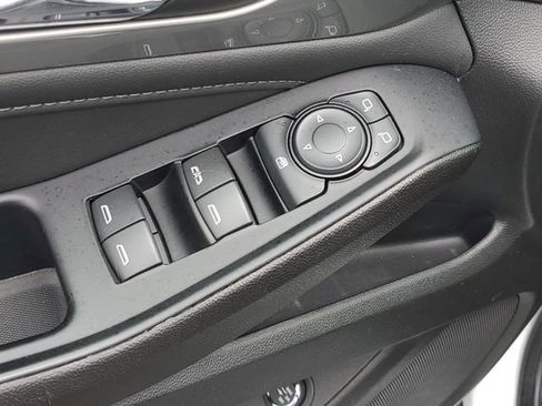 Certified 2024 Chevrolet Traverse LT w/ LPO, Floor Liner Package AWD/4WD image 18