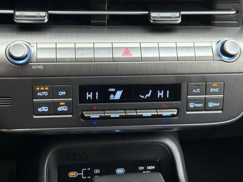 Used 2024 Hyundai Kona SEL image 20