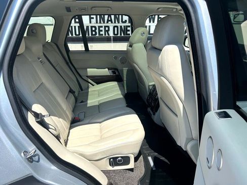 Used 2016 Land Rover Range Rover HSE image 27