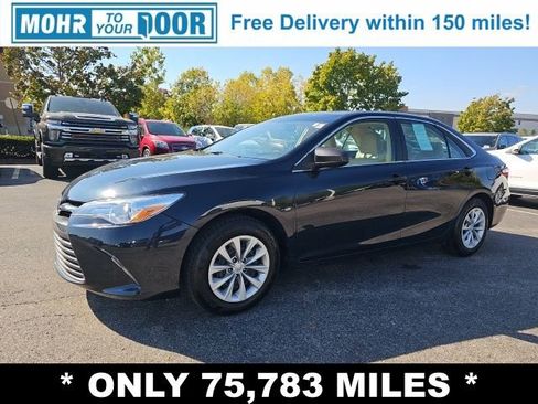 Used 2017 Toyota Camry LE image 19