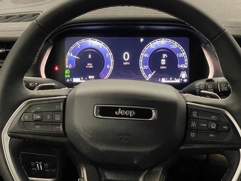 New 2026 Jeep Grand Cherokee Limited w/ Limited Altitude Package AWD/4WD image 17