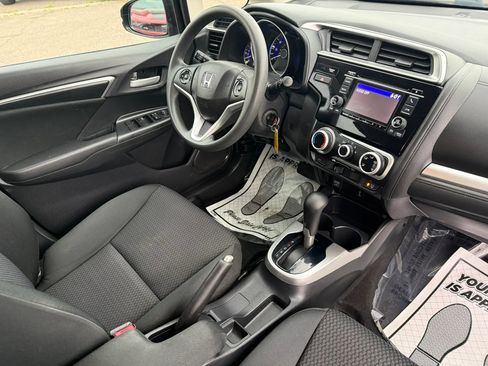 Used 2019 Honda Fit LX image 18