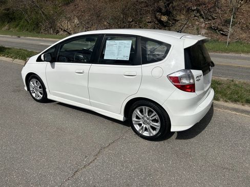 Used 2010 Honda Fit Sport image 4