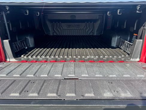 Used 2024 GMC Sierra 1500 Elevation AWD/4WD image 9