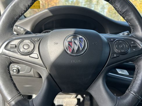 Used 2021 Buick Enclave Avenir image 17