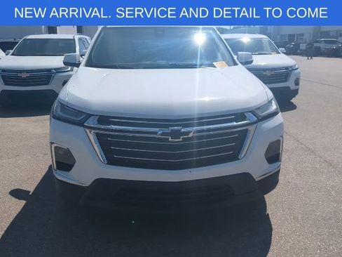 Used 2023 Chevrolet Traverse LT FWD image 12