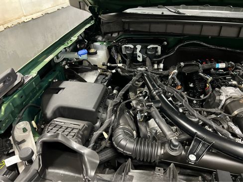 Used 2024 Ford Bronco Badlands image 13