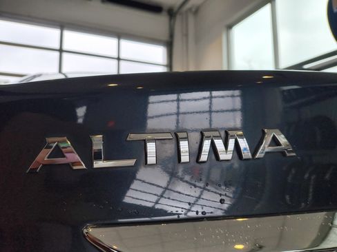 Used 2014 Nissan Altima 2.5 SL w/ Technology Package image 27