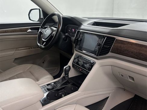Used 2019 Volkswagen Atlas SEL Premium image 45