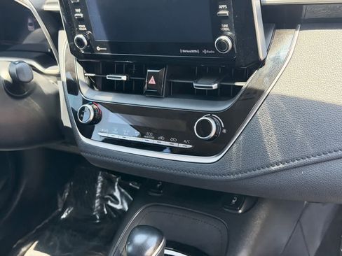 Used 2020 Toyota Corolla XLE w/ Carpet Mat Package (TMS) FWD image 10
