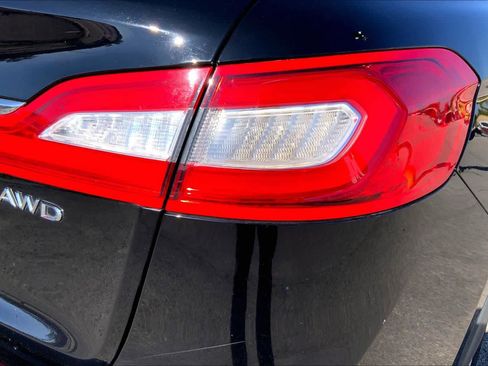 Used 2018 Lincoln MKX Reserve w/ Lincoln MKX Climate Package image 30