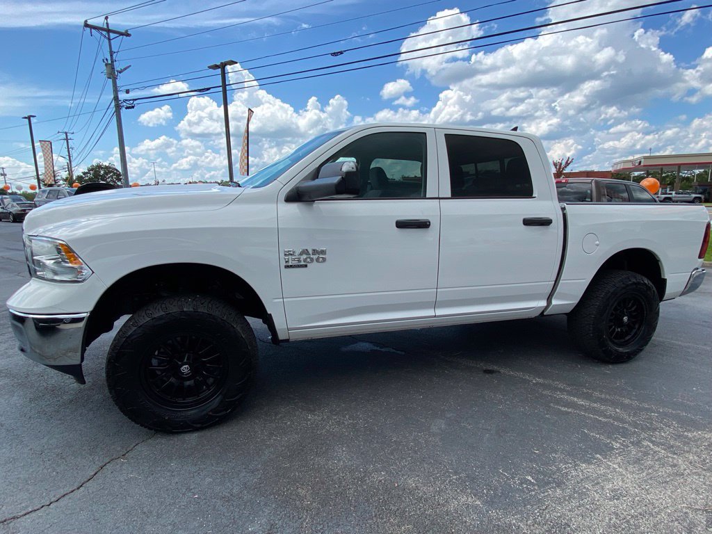 Used 2023 RAM 1500 Classic SLT w/ Trailer & Traction Group AWD/4WD image 5