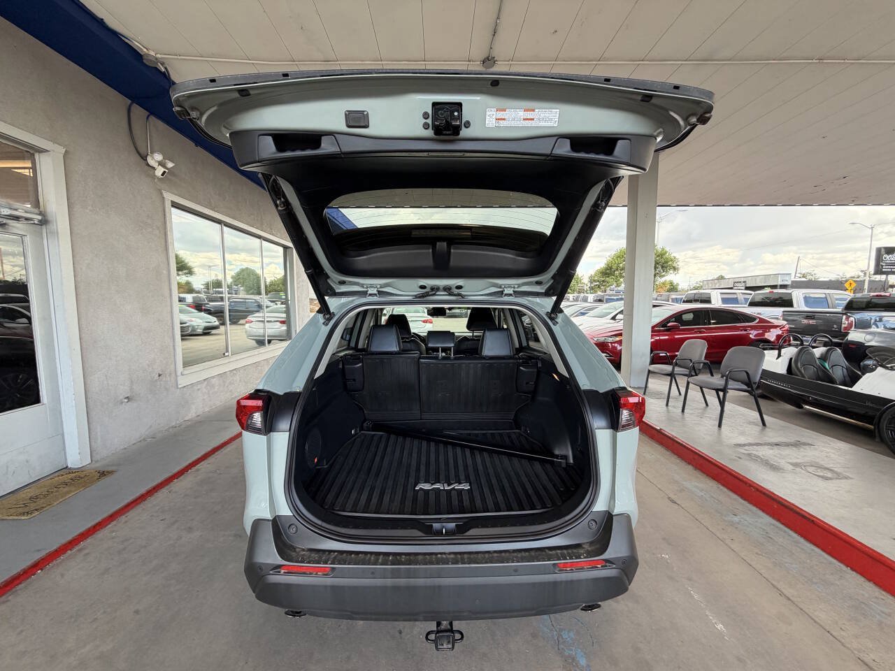 Used 2019 Toyota RAV4 XLE Premium w/ Advanced Technology Package AWD/4WD image 20
