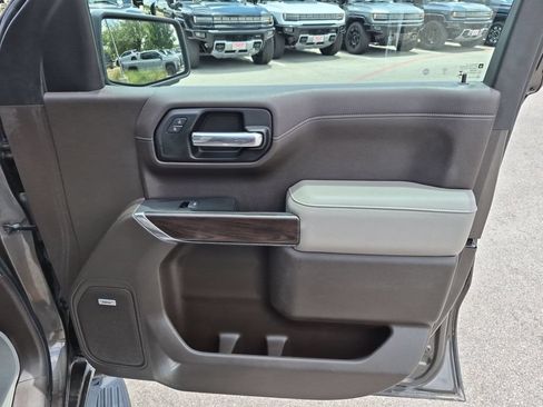 Used 2019 GMC Sierra 1500 SLT AWD/4WD image 38