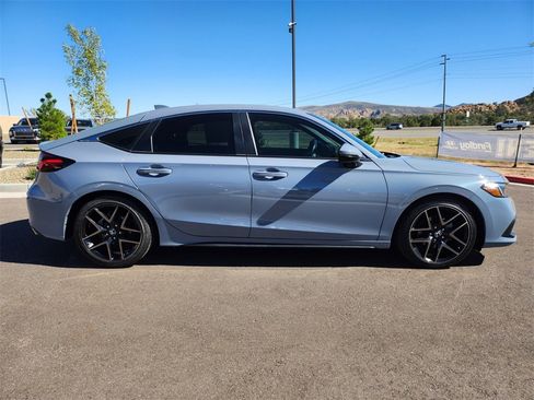 Used 2023 Honda Civic Sport Touring image 3