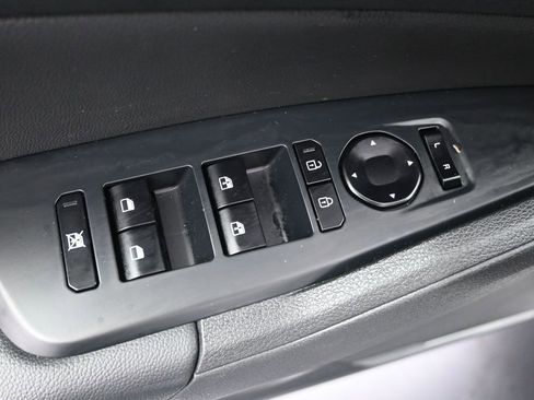 Certified 2026 Kia Sportage X-Line w/ X-Line Premium Package AWD/4WD image 11